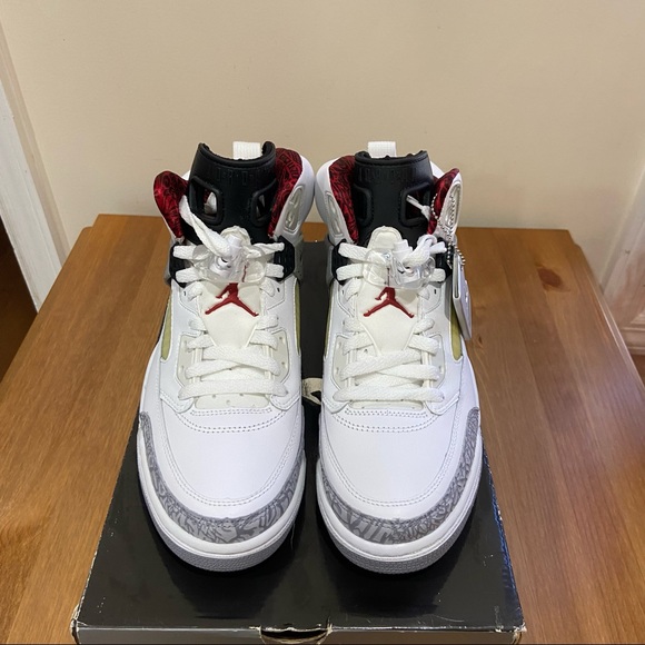 NWT RETRO Jordan Spi’zike Size 8.5 M, 10 W - Picture 2 of 5